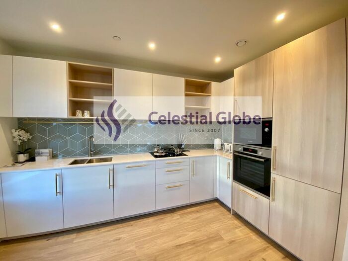 2 Bedroom Flat To Rent In Mary Neuner Road, London, N8