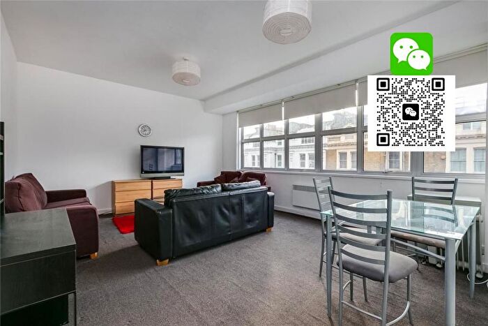 4 Bedroom Flat To Rent In Earls Court Road, Earls Court, SW5