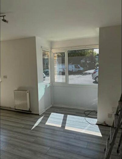 Studio To Rent In Brocket Court Vincent Road, Luton, London, LU4