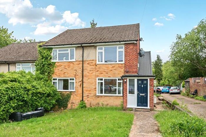 2 Bedroom Maisonette For Sale In Carver Hill Road, High Wycombe, HP11