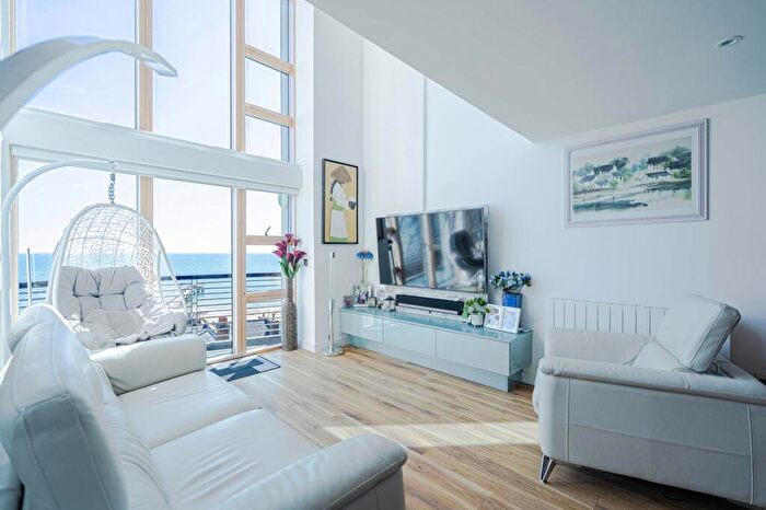 3 Bedroom Apartment For Sale In Boscombe Spa Road, Bournemouth, BH5