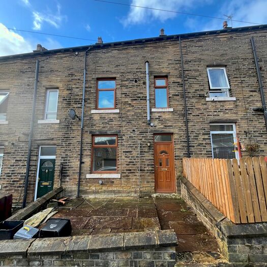 1 Bedroom Terraced House To Rent In Claremont Street, Sowerby Bridge, HX6