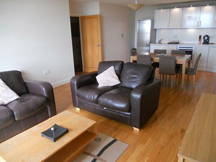 2 Bedroom Apartment To Rent In Altolusso, Bute Terrace, Cardiff, CF10