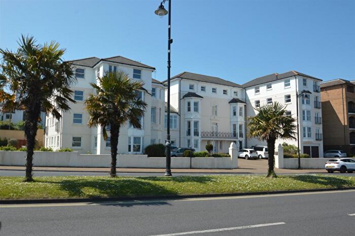 1 Bedroom Flat For Sale In Ryde Esplanade, PO33