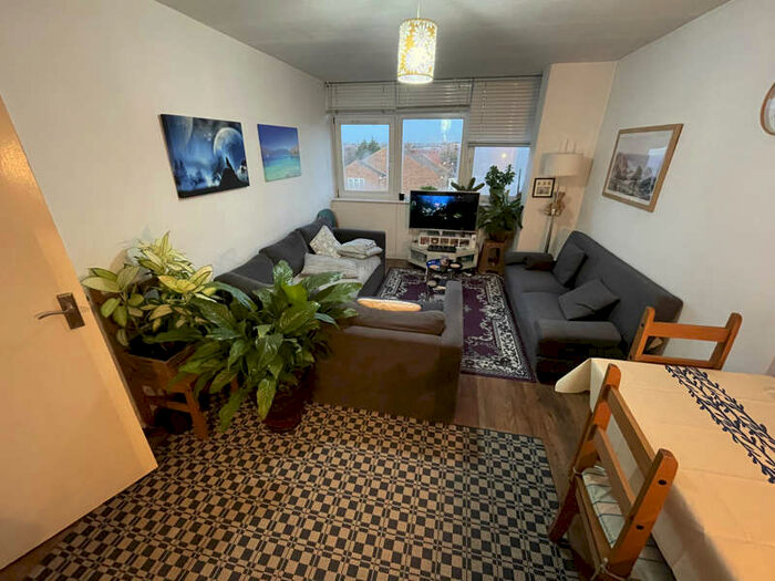 2 Bedroom Apartment To Rent In Howard Park House Perry Hill, Catford Hill, London, SE6