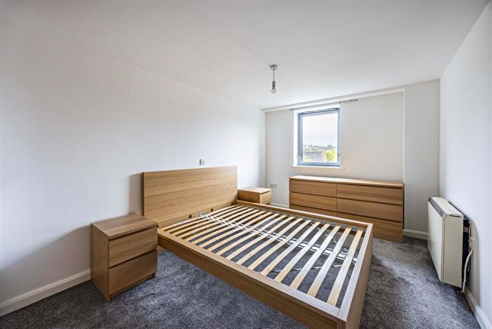 1 Bedroom Flat To Rent In Mansfield Road, Nottingham, NG1