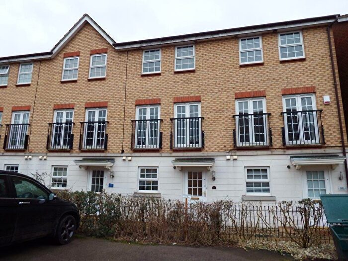 3 Bedroom Town House To Rent In Cleveland Way, Great Ashby, Stevenage, SG1