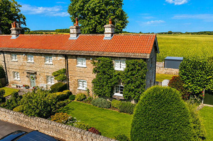 3 Bedroom Cottage For Sale In New Road, Firbeck, S81