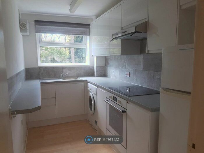 1 Bedroom Flat To Rent In Moorgate Chase, Rotherham, S60