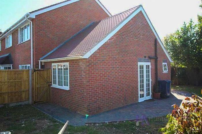 1 Bedroom Terraced House To Rent In Geralds Road, High Wycombe, HP13