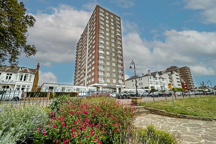 2 Bedroom Flat For Sale In Tower Court, Westcliff Parade, Westcliff-on-Sea, SS0