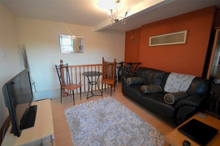 1 Bedroom Apartment To Rent In Prospect Place, Swindon, Wiltshire, SN1
