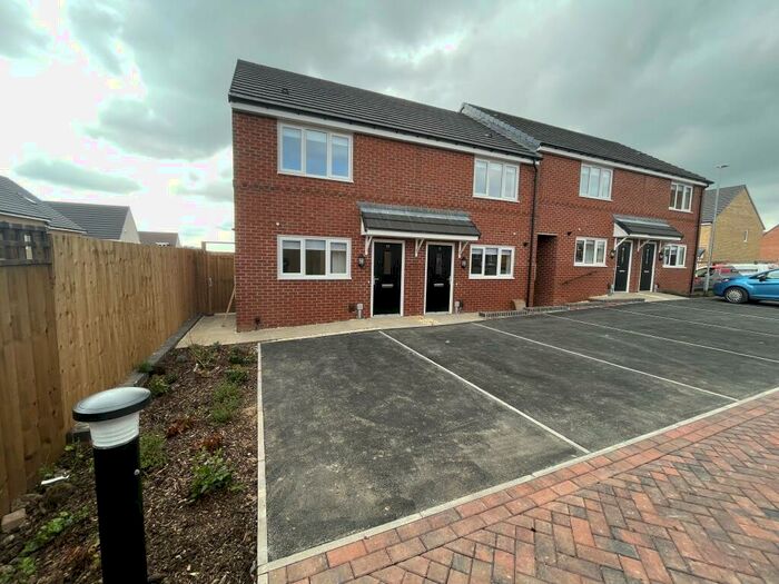 2 Bedroom House To Rent In Slim Drive, Gedling, NG4