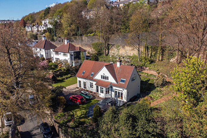 5 Bedroom Detached House For Sale In Green Lane, Trimmingham, Halifax, HX2