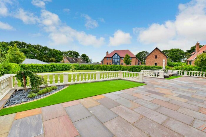 5 Bedroom Detached House For Sale In Boughton Park, Grafty Green, Maidstone, Kent, ME17