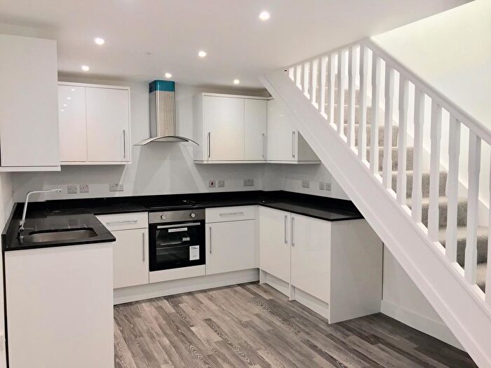 2 Bedroom Property To Rent In East Street, Chesham, HP5