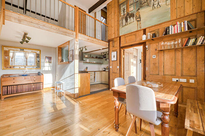 3 Bedroom Apartment For Sale In A Truly Spectacular Duplex Apartment In Central Castle Cary, BA7