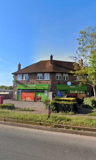 2 Bedroom Flat To Rent In Oxford Road, Gerrards Cross, SL9