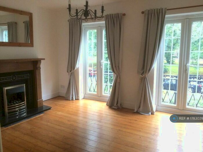 2 Bedroom Flat To Rent In Muirhead Avenue, Liverpool, L13