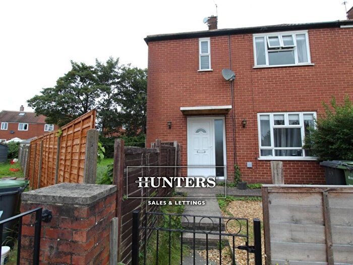 2 Bedroom Property To Rent In Old Hall Road, Tingley, Wakefield, WF3