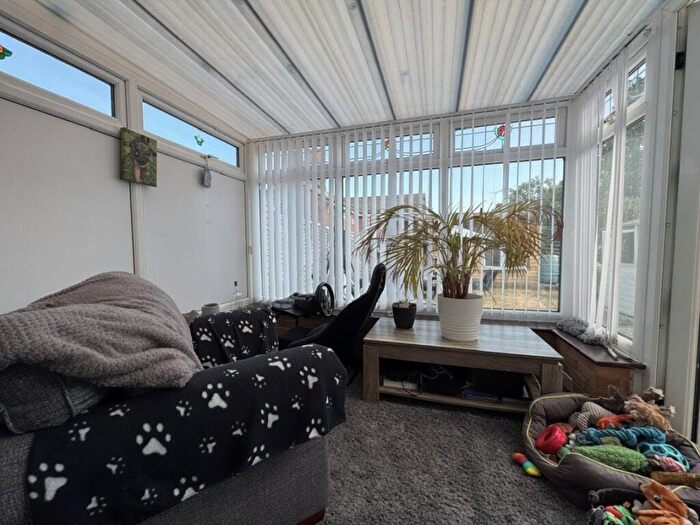 3 Bedroom Terraced House For Sale In Allenby Road, Poole, BH17 - Photo 5