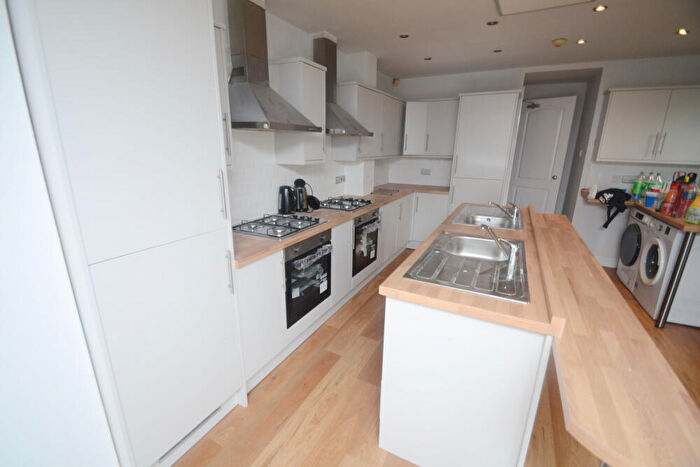 7 Bedroom Semi-Detached House To Rent In Burton Road, West Didsbury, Manchester, M20