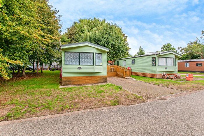 2 Bedroom Lodge For Sale In Lutton Gowts, Lutton, Spalding, PE12