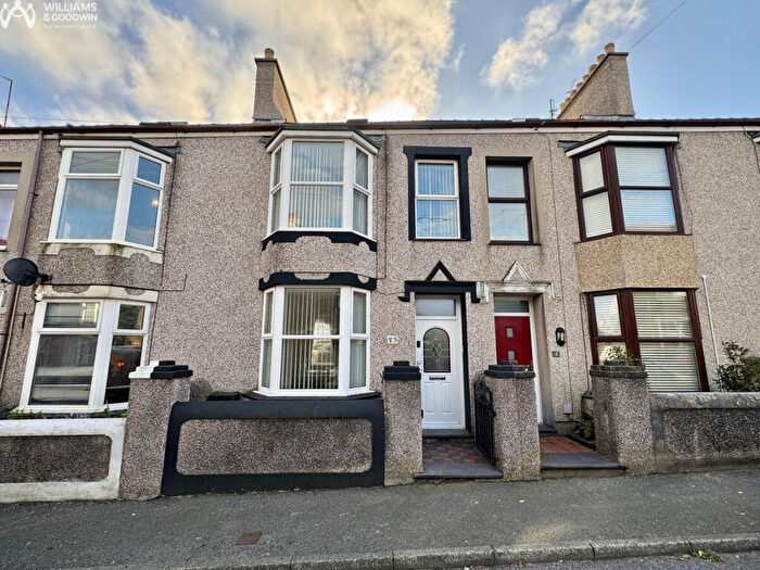 3 Bedroom Terraced House For Sale In Moreton Road, Holyhead. Anglesey, LL65