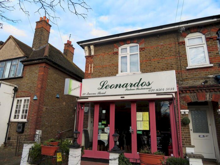 2 Bedroom Flat To Rent In Queens Road, Buckhurst Hill IG9