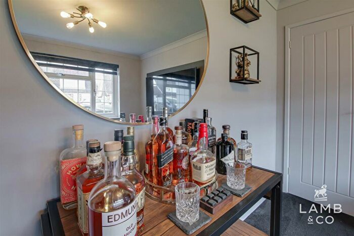 4 Bedroom Detached House For Sale In The Sparlings, Kirby-Le-Soken, Frinton-on-Sea, CO13