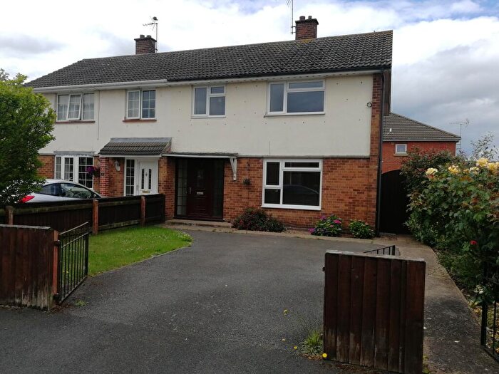 3 Bedroom Semi Detached House To Rent In Bakewell Close, Newark, Nottinghamshire, NG24