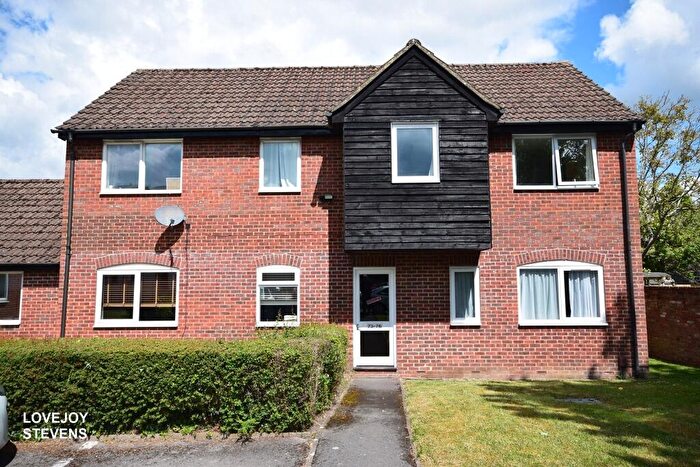 1 Bedroom Flat For Sale In Eeklo Place, Newbury, RG14