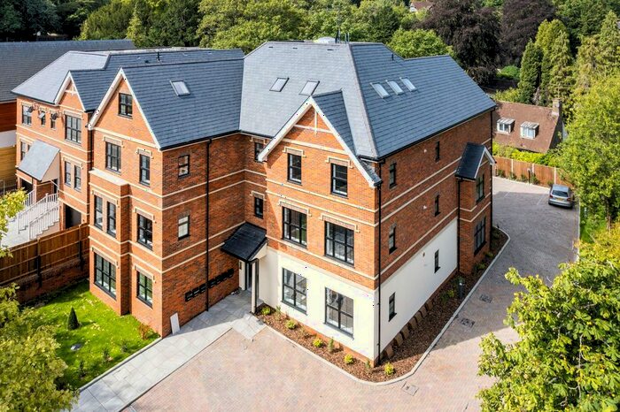 2 Bedroom Flat To Rent In Church Road, Mera Heights, CR8