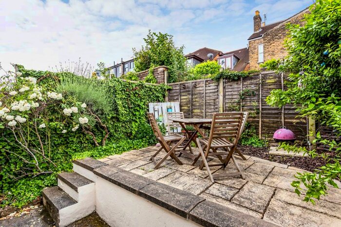 1 Bedroom Flat To Rent In London, SE22