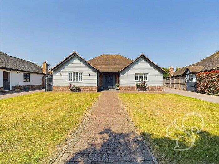 4 Bedroom Detached Bungalow For Sale In Farthings Chase, West Mersea, CO5