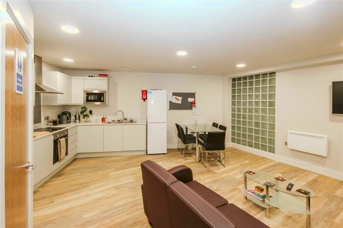 6 Bedroom Apartment To Rent In Wadham Street, Weston-super-Mare, North Somerset, BS23