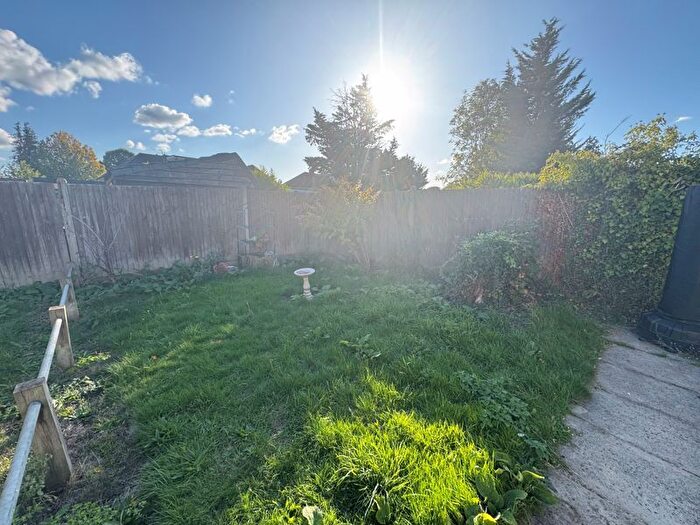 1 Bedroom Maisonette To Rent In High Street, Harlington, UB3