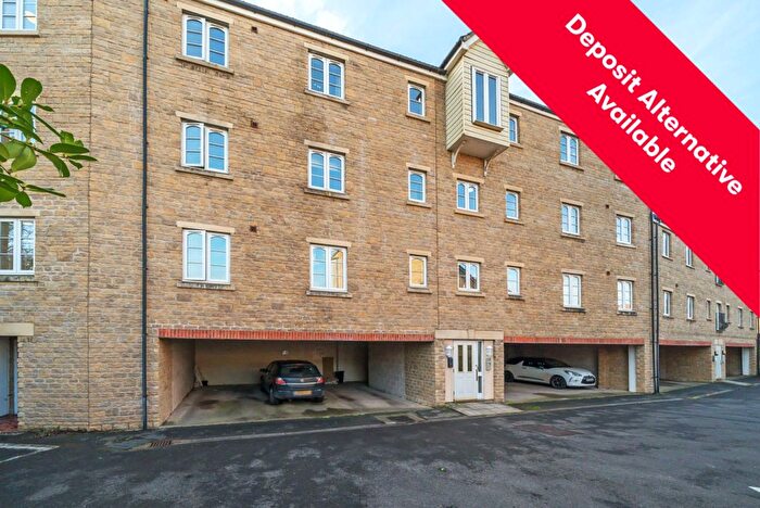 2 Bedroom Flat To Rent In Ellworthy Court, Frome, Somerset, BA11