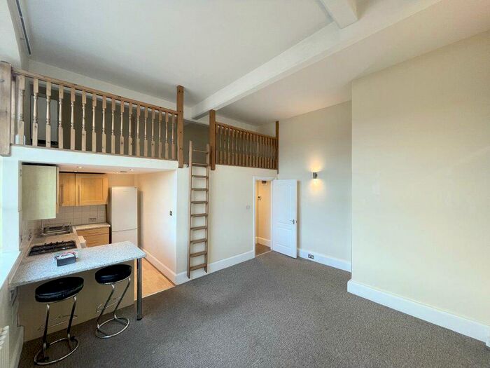1 Bedroom Flat To Rent In The Deco Building, Coombe Rd -, P15