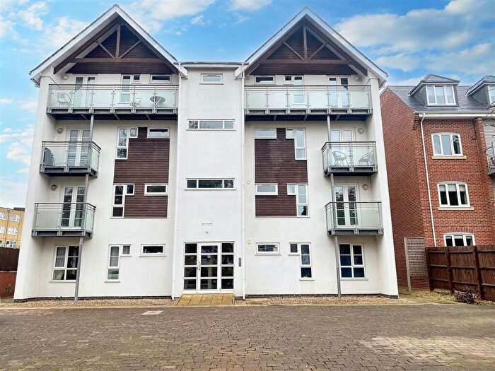 2 Bedroom Flat To Rent In Keble Court, Oxford Street, Wellingborough, NN8