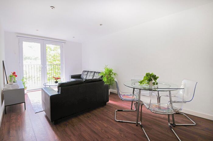 2 Bedroom Flat For Sale In Bedroom, Bathroom Apartment – Alto, Sillavan Way, Salford, M3