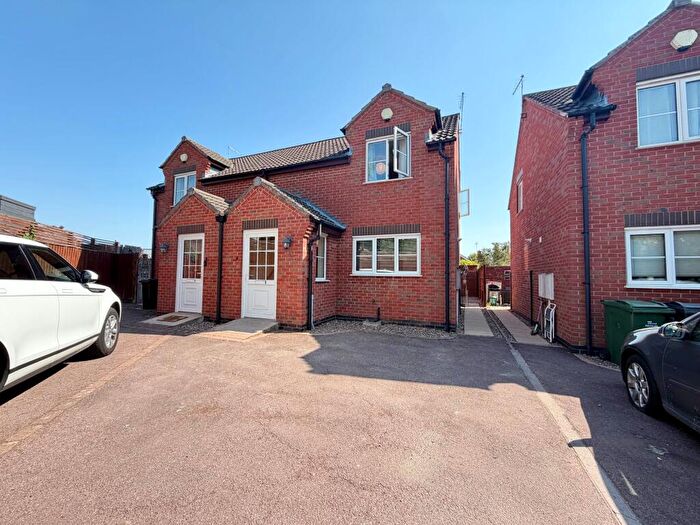 2 Bedroom Town House To Rent In Johnson Close, Barrow On Soar, LE12