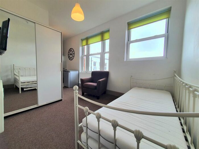 1 Bedroom Flat To Rent In Station Road, Gloucester, GL1