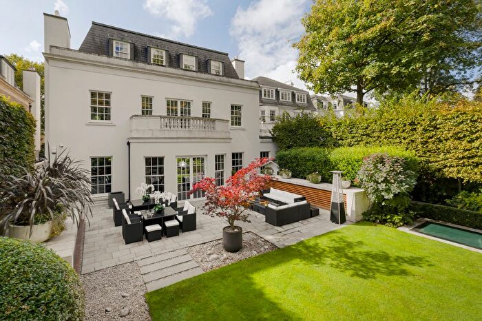 10 Bedroom Detached House For Sale In Avenue Road, London, NW8