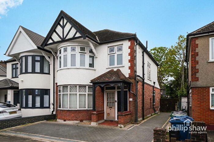 2 Bedroom Flat To Rent In Lowick Road, Harrow, HA1