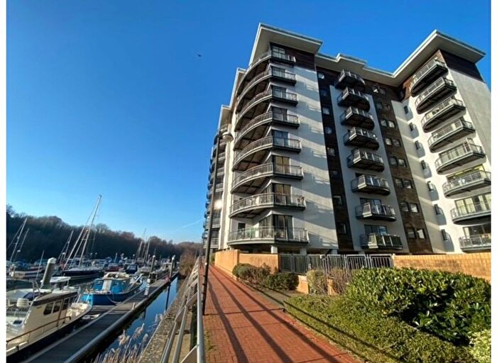 2 Bedroom Flat To Rent In Watkiss Way, Cardiff, CF11