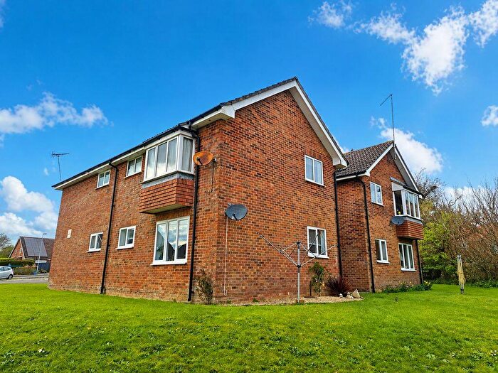 1 Bedroom Flat For Sale In Blackmore Road, Shaftesbury, SP7