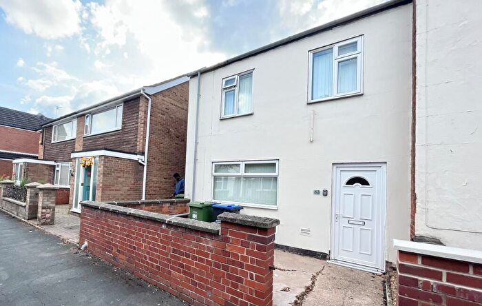 3 Bedroom Semi-Detached House To Rent In Grove Place, Leamington Spa, CV31