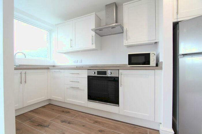 1 Bedroom Flat To Rent In Storth Lane, Sheffield, S10