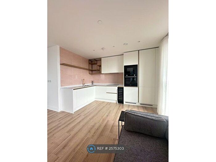 2 Bedroom Flat To Rent In Waterview House, Wembley, HA0